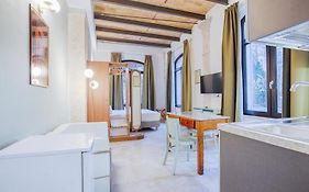 Villino Mari Camere Con Parcheggio Privato Gratuito